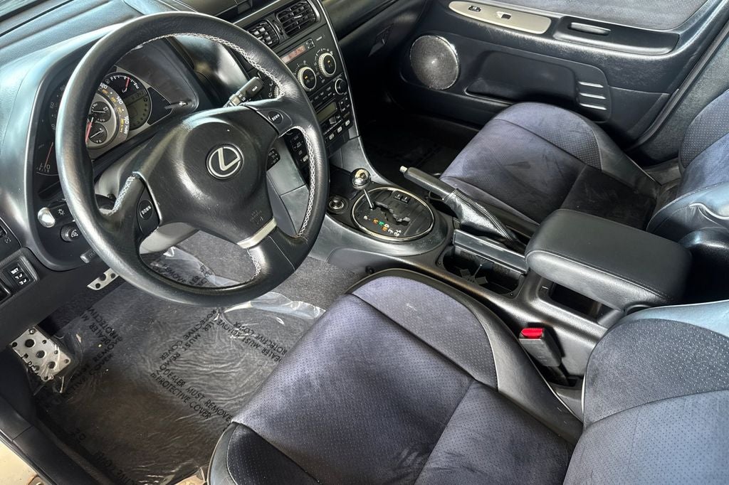 2005 Lexus IS 300 Sport Cross