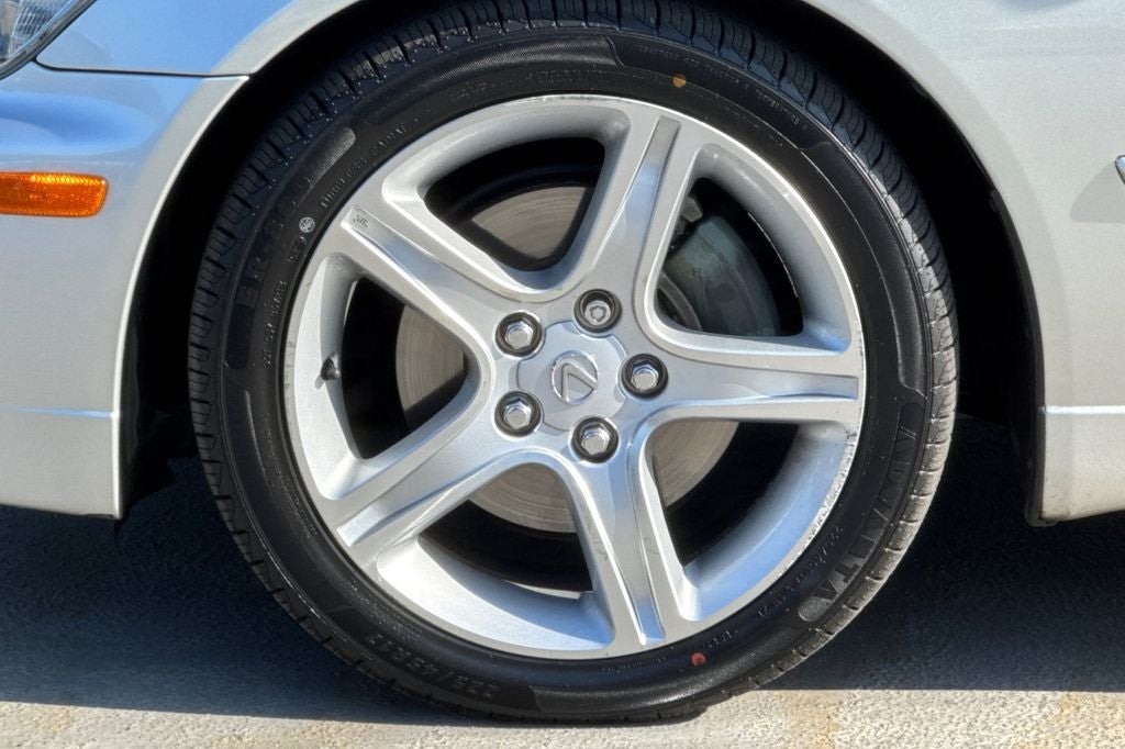 2005 Lexus IS 300 Sport Cross