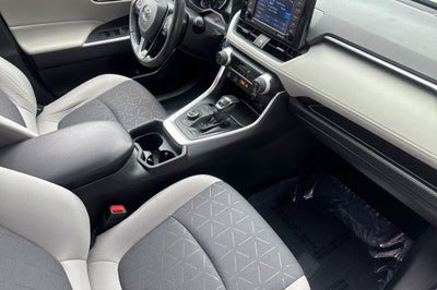 2021 Toyota RAV4 Hybrid XLE