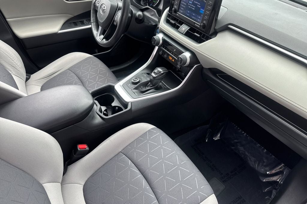 2021 Toyota RAV4 Hybrid XLE