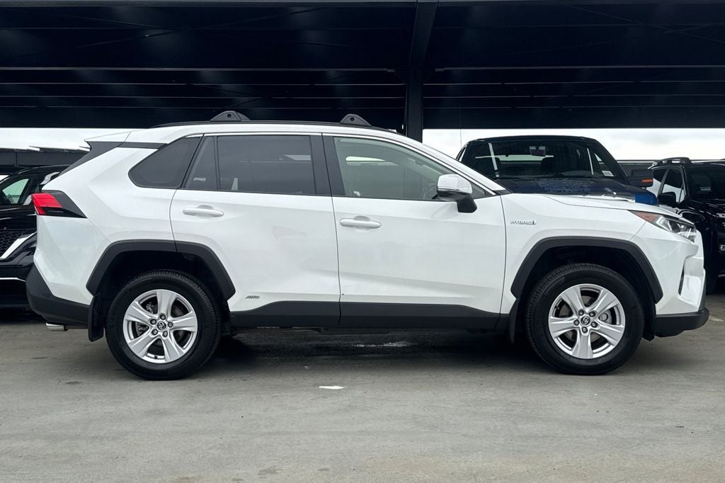2021 Toyota RAV4 Hybrid XLE
