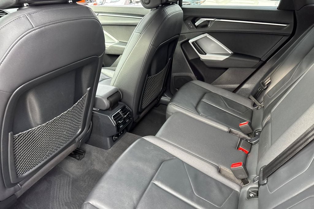 2021 Audi Q3 Premium quattro