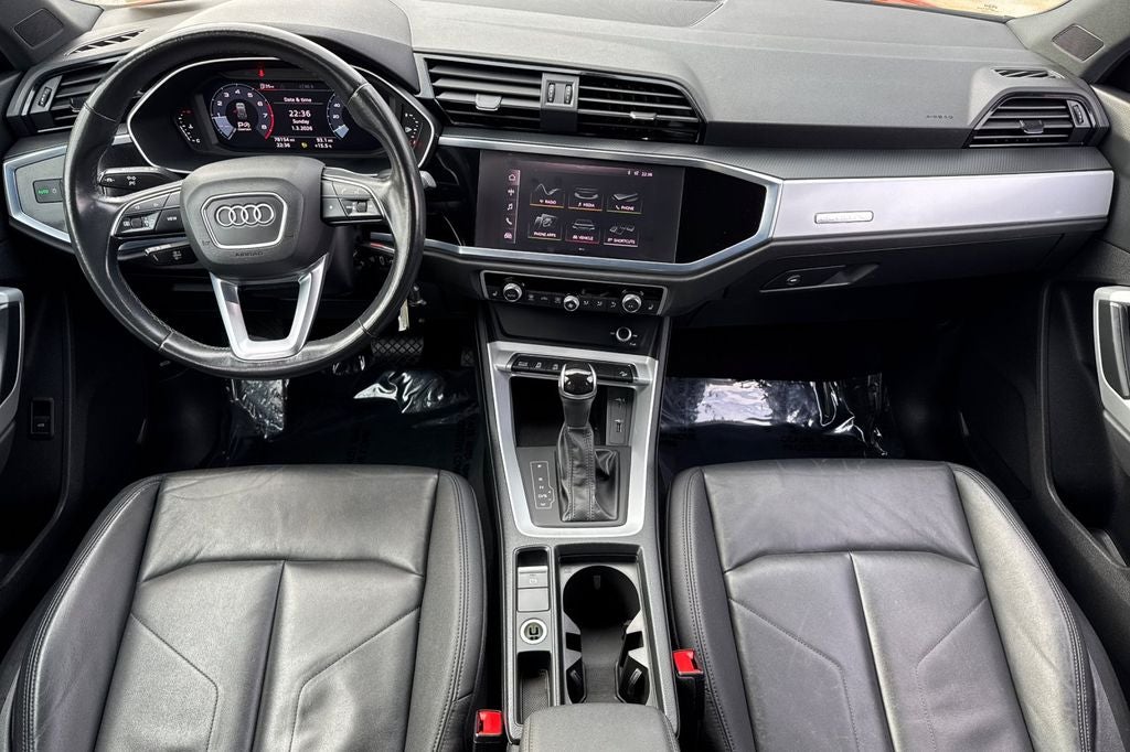 2021 Audi Q3 Premium quattro