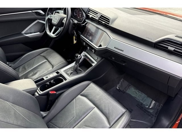 2021 Audi Q3 Premium quattro