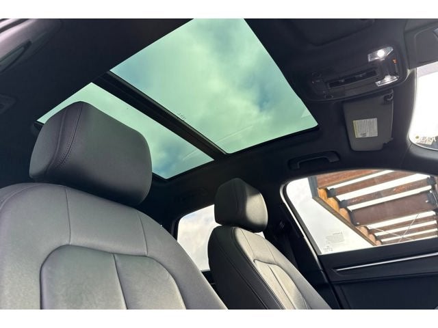 2021 Audi Q3 Premium quattro