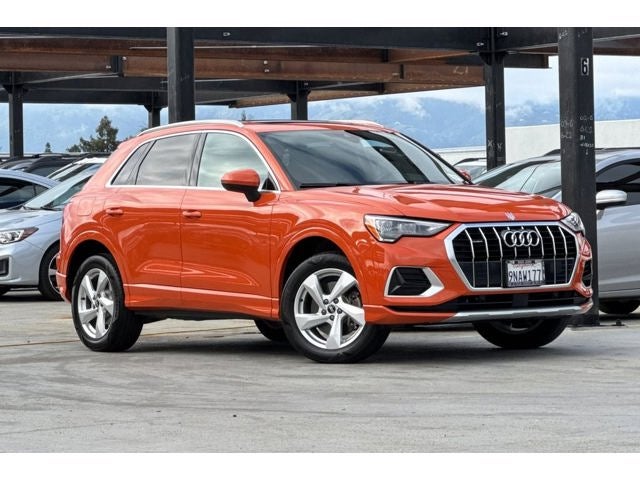 2021 Audi Q3 Premium quattro