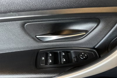 2015 BMW 3 Series 320i