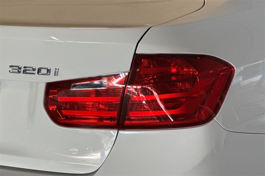 2015 BMW 3 Series 320i