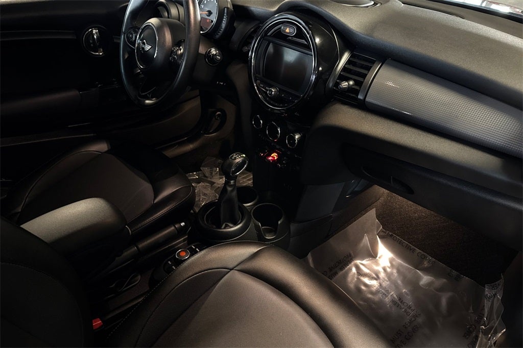 2017 MINI Hardtop 2 Door Cooper