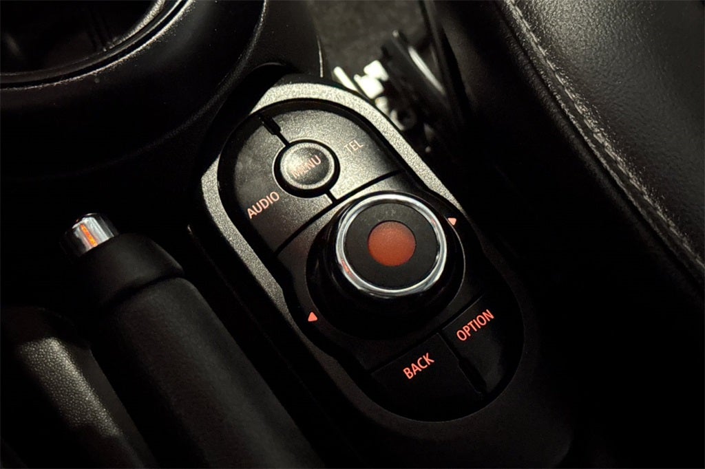 2017 MINI Hardtop 2 Door Cooper