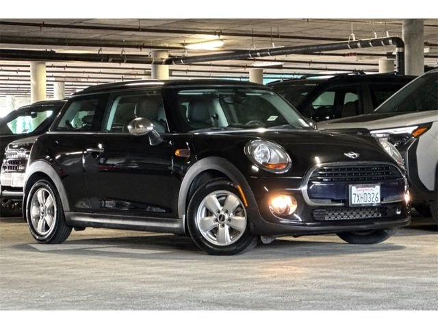 2017 MINI Hardtop 2 Door Cooper