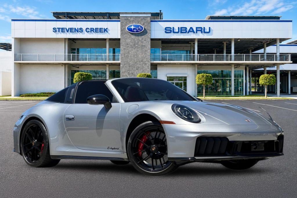 2025 Porsche 911 Targa 4 GTS