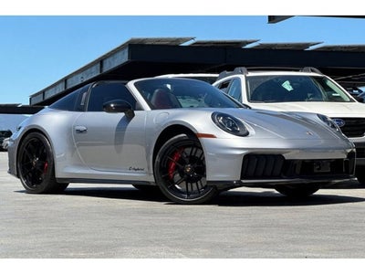 2025 Porsche 911 Targa 4 GTS