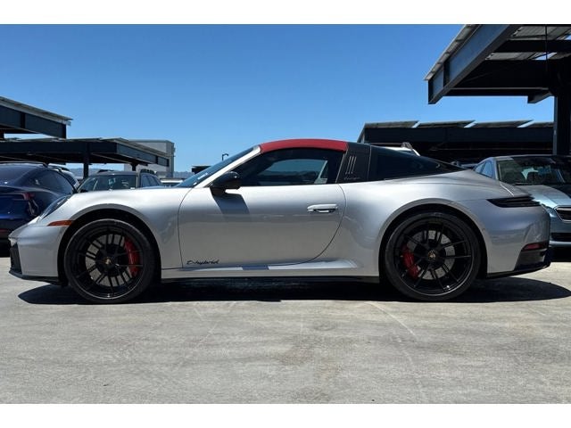 2025 Porsche 911 Targa 4 GTS