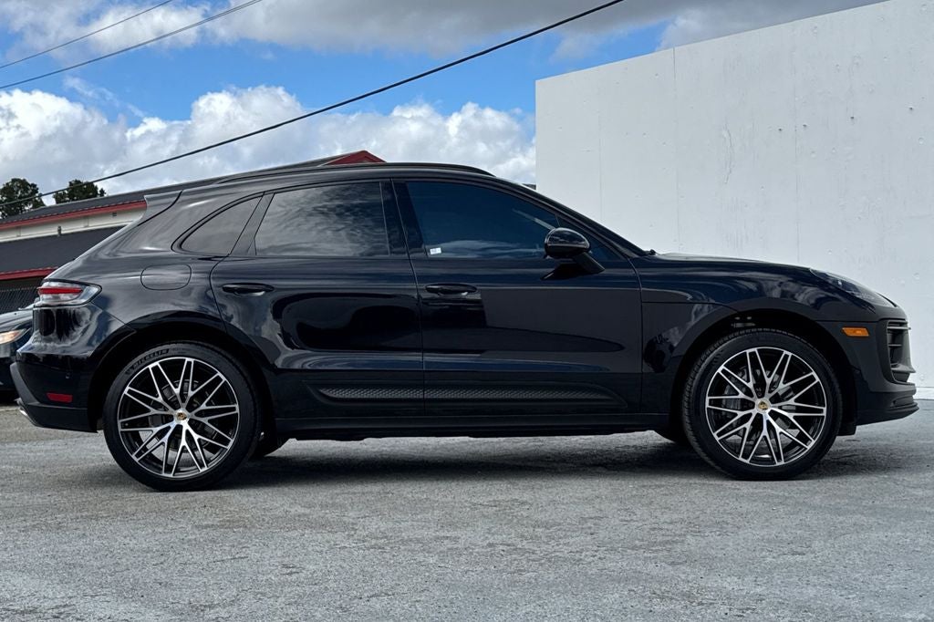 2022 Porsche Macan Base