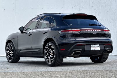 2022 Porsche Macan Base