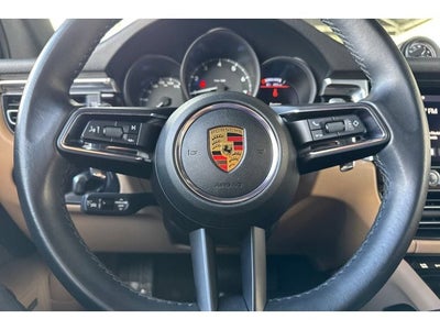 2022 Porsche Macan Base