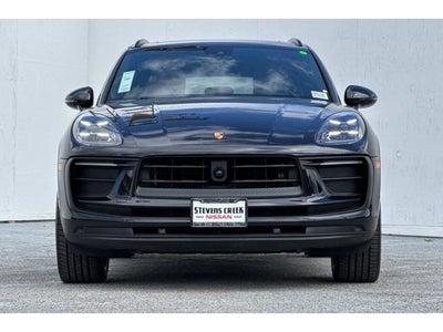 2022 Porsche Macan Base