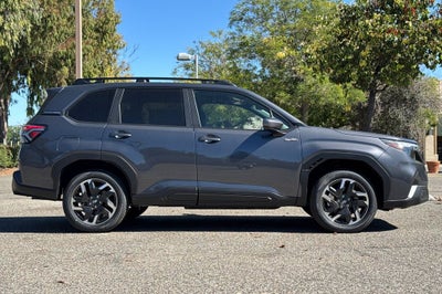 2026 Subaru FORESTER Premium Hybrid